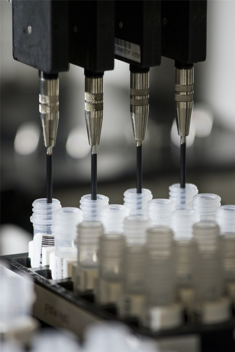 Laboratory sample handling